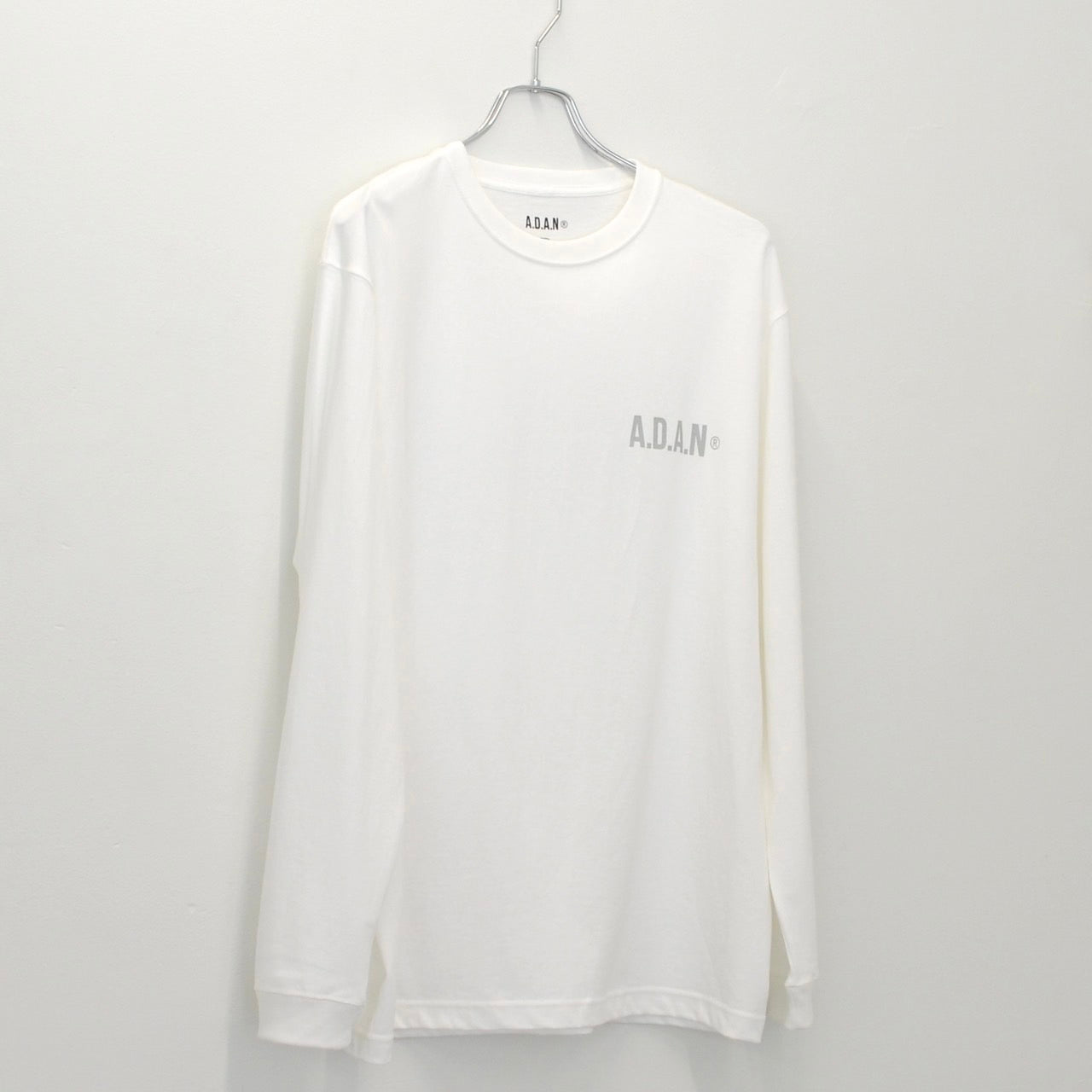 A.D.A.N / MERCHANDISING L/S T-SHIRT / WHITE